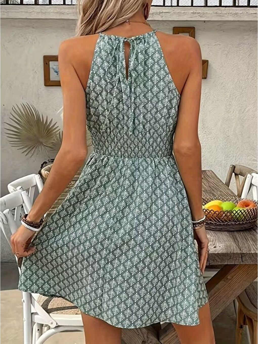 Yeşil Kadın Omuzlardan Açık Boyun Arkasından Bağcıklı Beli Lastikli Kısa Süprem Elbise-2