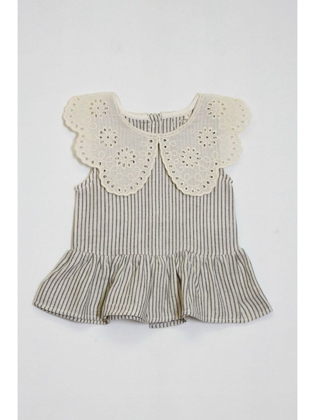 Gri Kız Çocuk Müslin Kumaş Dantel Yakalı Takım Elbise 4-10 Yaş 12240-1