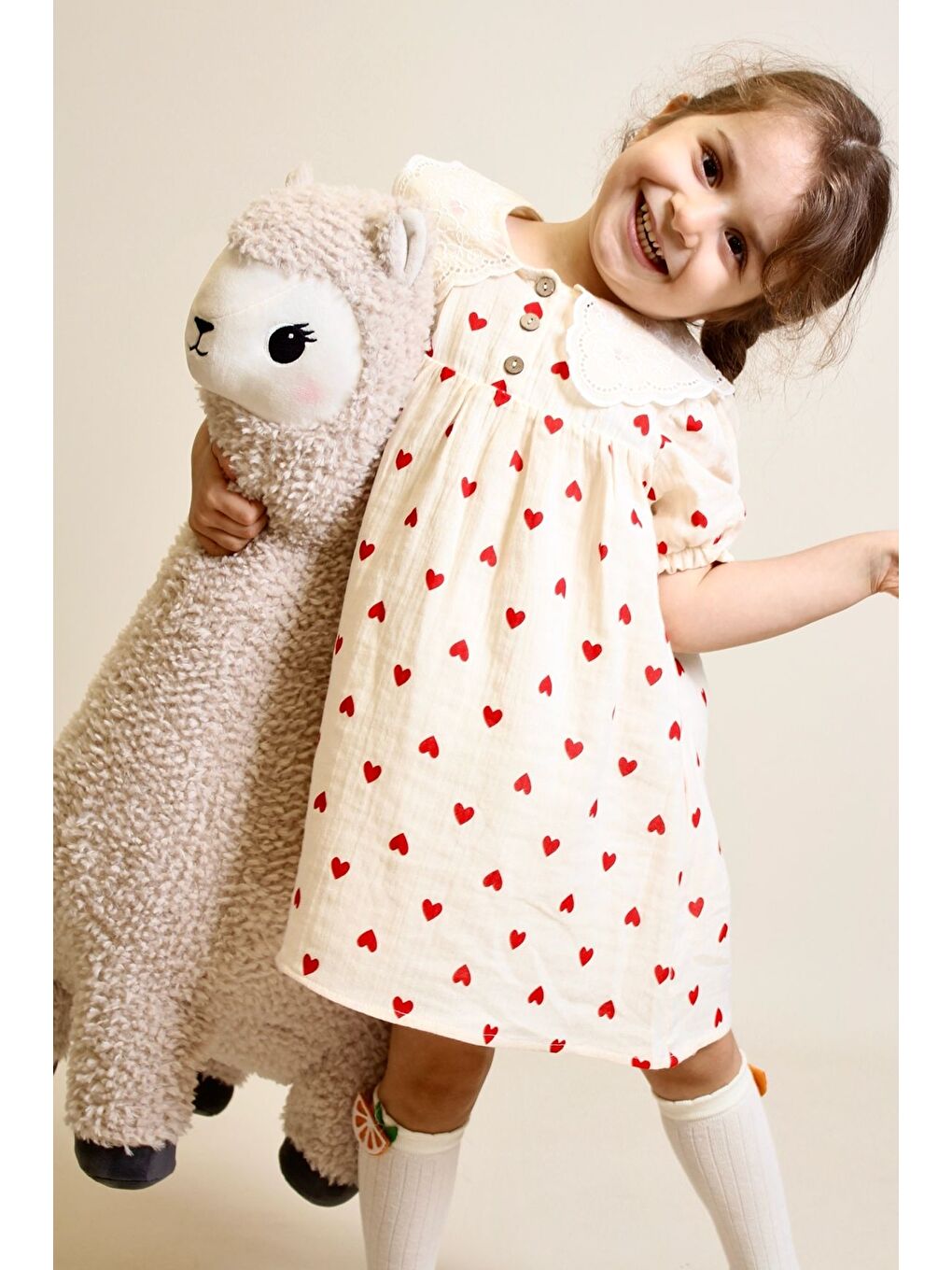 Ekru Kız Çocuk Müslin Kumaş Kalp Desenli Ve Yaka Detaylı Elbise 4-10 Yaş 12239-1