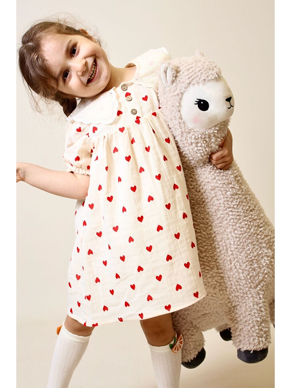 Ekru Kız Çocuk Müslin Kumaş Kalp Desenli Ve Yaka Detaylı Elbise 4-10 Yaş 12239-4