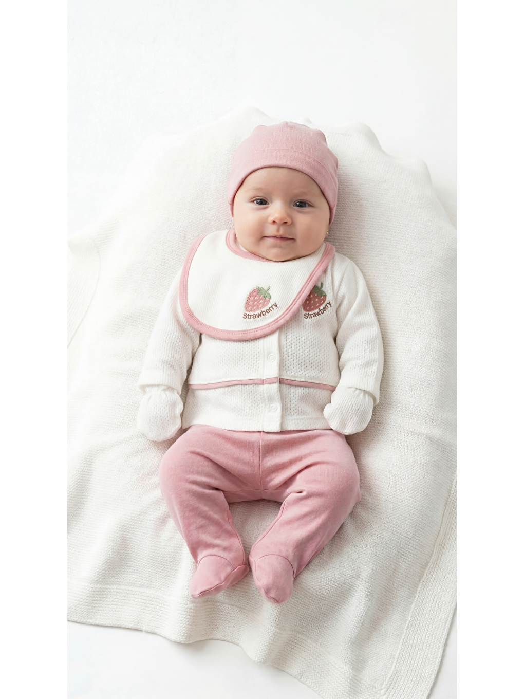 Pembe Çilek Nakışlı 5'Lı Kız Bebek Yenidoğan Takımı-2
