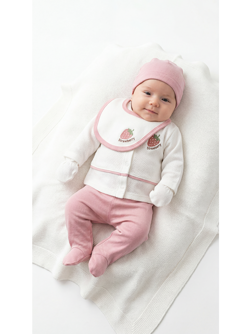 Pembe Çilek Nakışlı 5'Lı Kız Bebek Yenidoğan Takımı-3