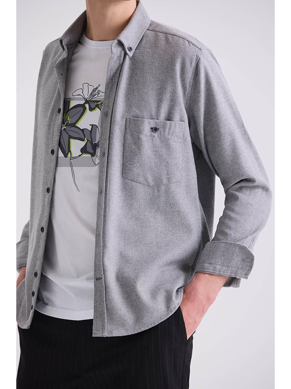 Gri Slim Fit Düğmeli Yaka Pamklu Cepli Gömlek-2