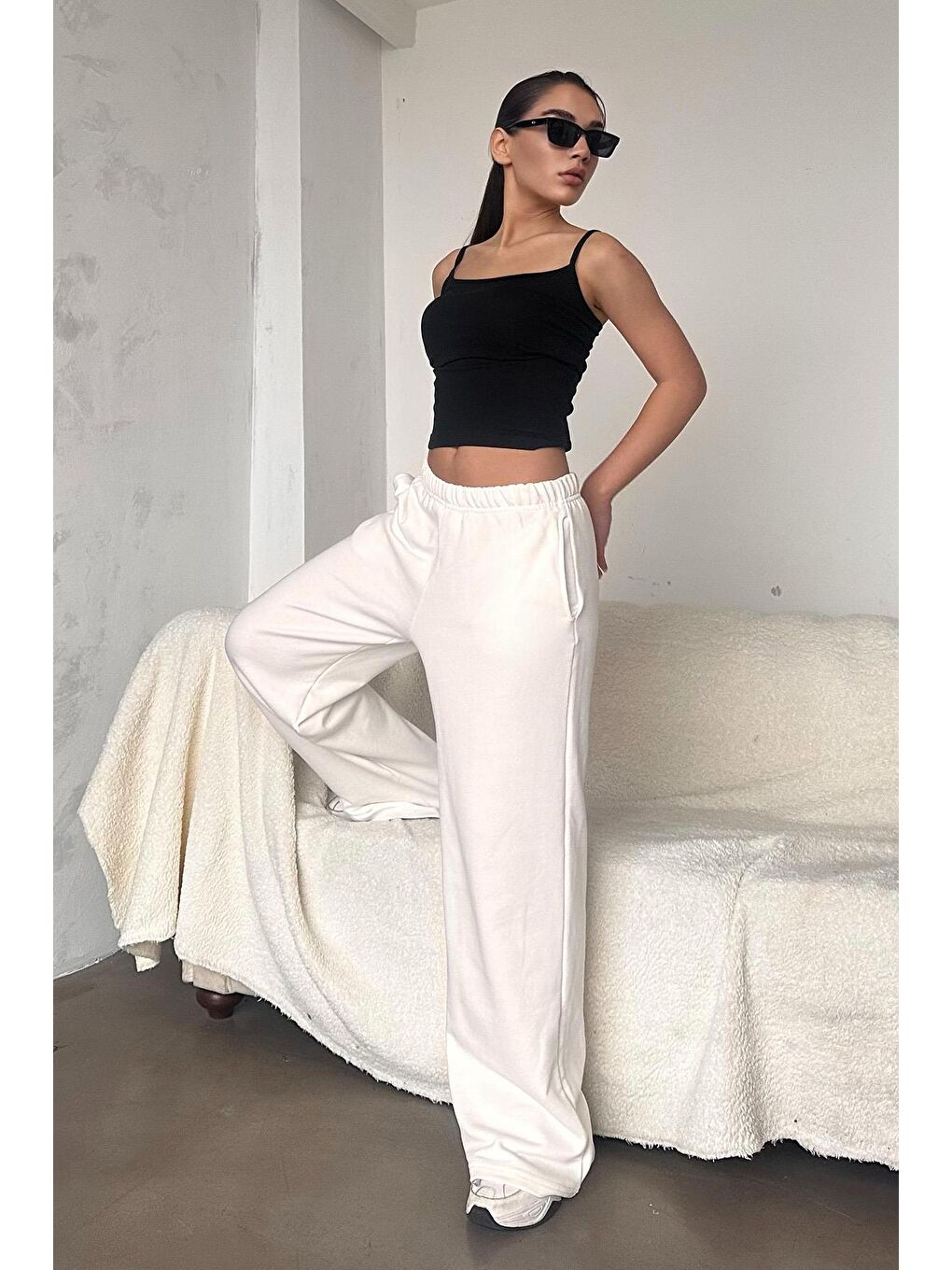 Beyaz Bol Paça Kadın Eşofman Altı Mg2279-7