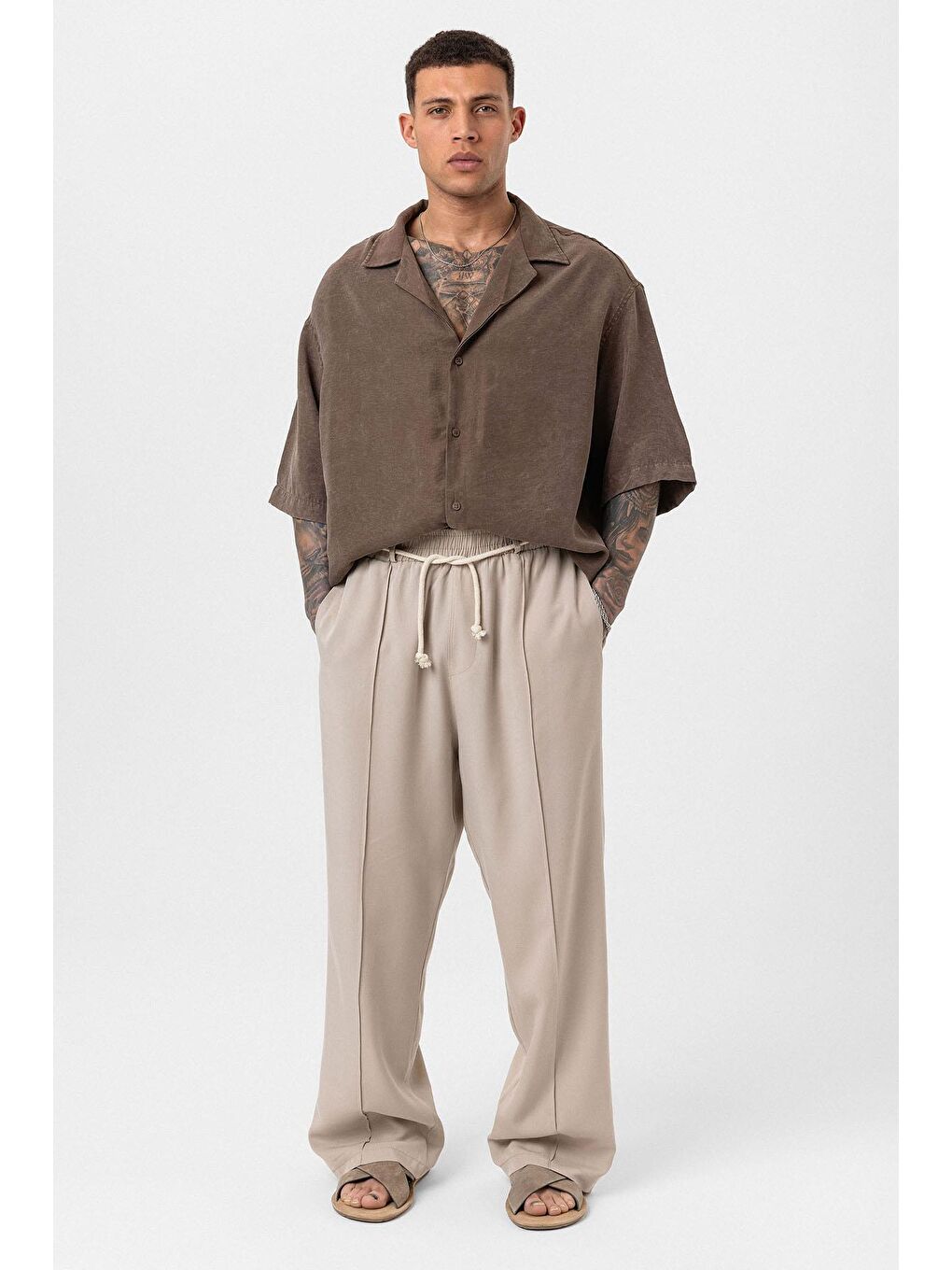 Kemer Detaylı Baggy Kumaş Erkek Pantolon Bej