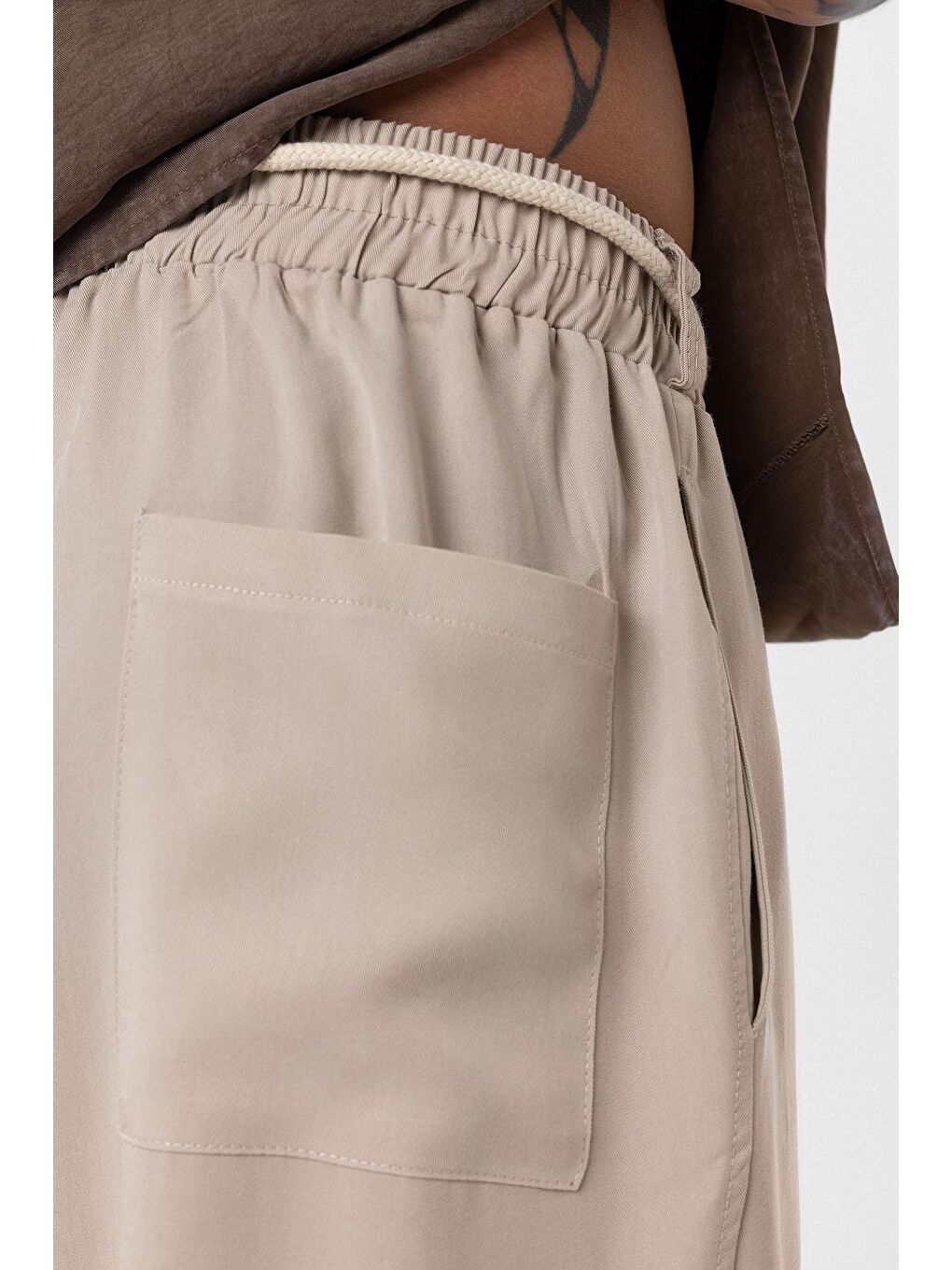 Kemer Detaylı Baggy Kumaş Erkek Pantolon Bej-6