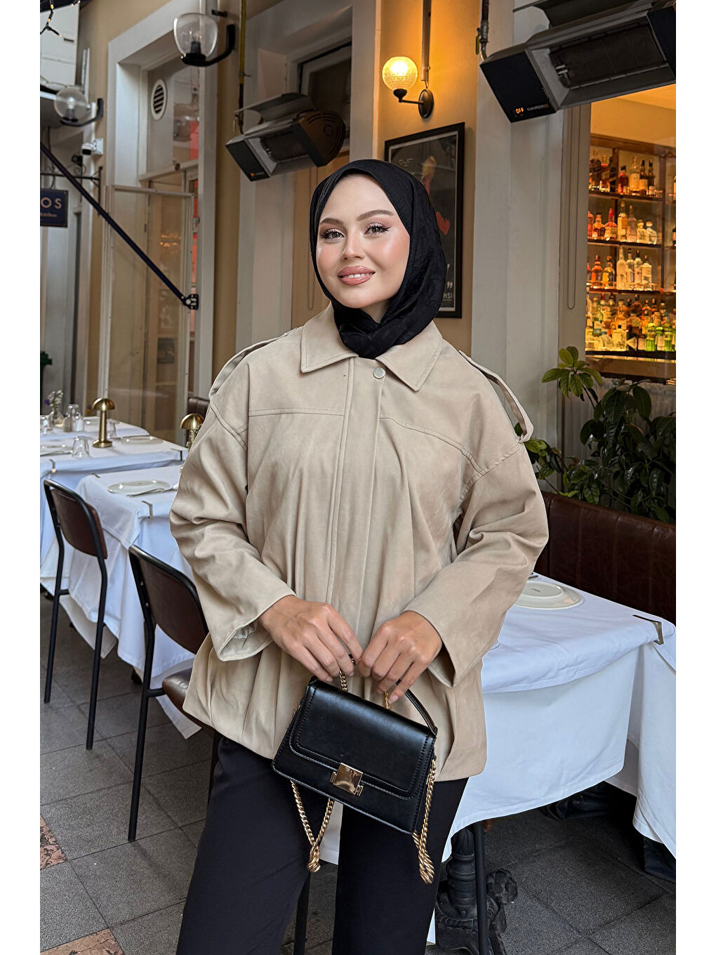 Bej Kadın Gizli Düğmeli Kadife Ceket Taş