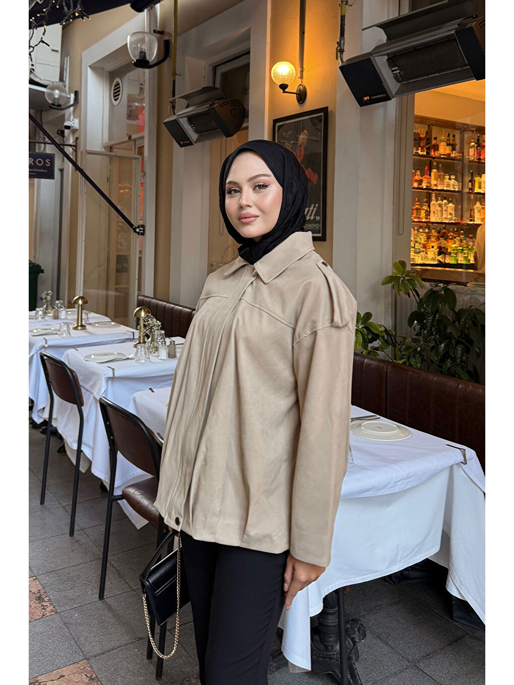 Bej Kadın Gizli Düğmeli Kadife Ceket Taş-1