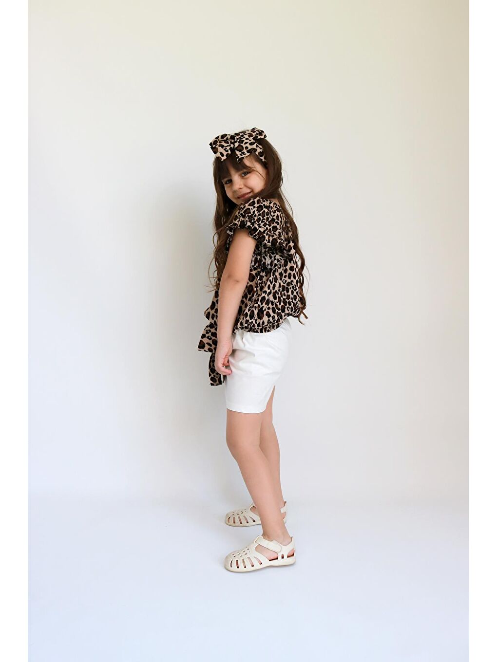 Karışık Kız Çocuk Viskon Leopar Madonna Yaka Şortlu Bandana Alt Üst Takım-8