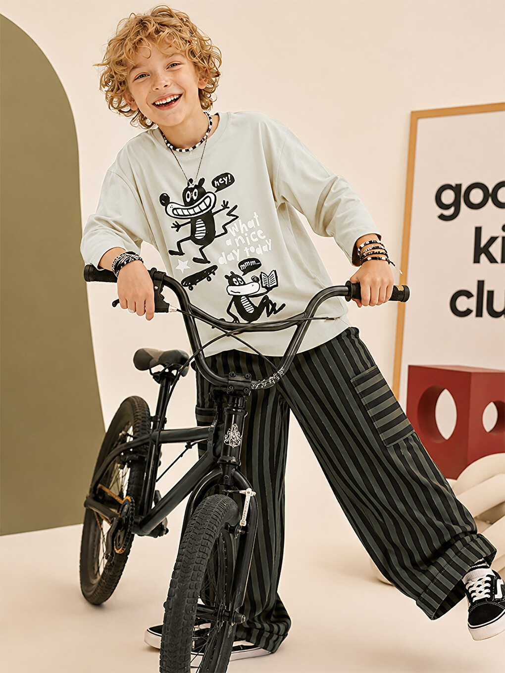 Bej Erkek Çocuk Takım Oversize Tişört - Çizgili Dokuma Gabardin Pantolon (5-10 Yaş)-4