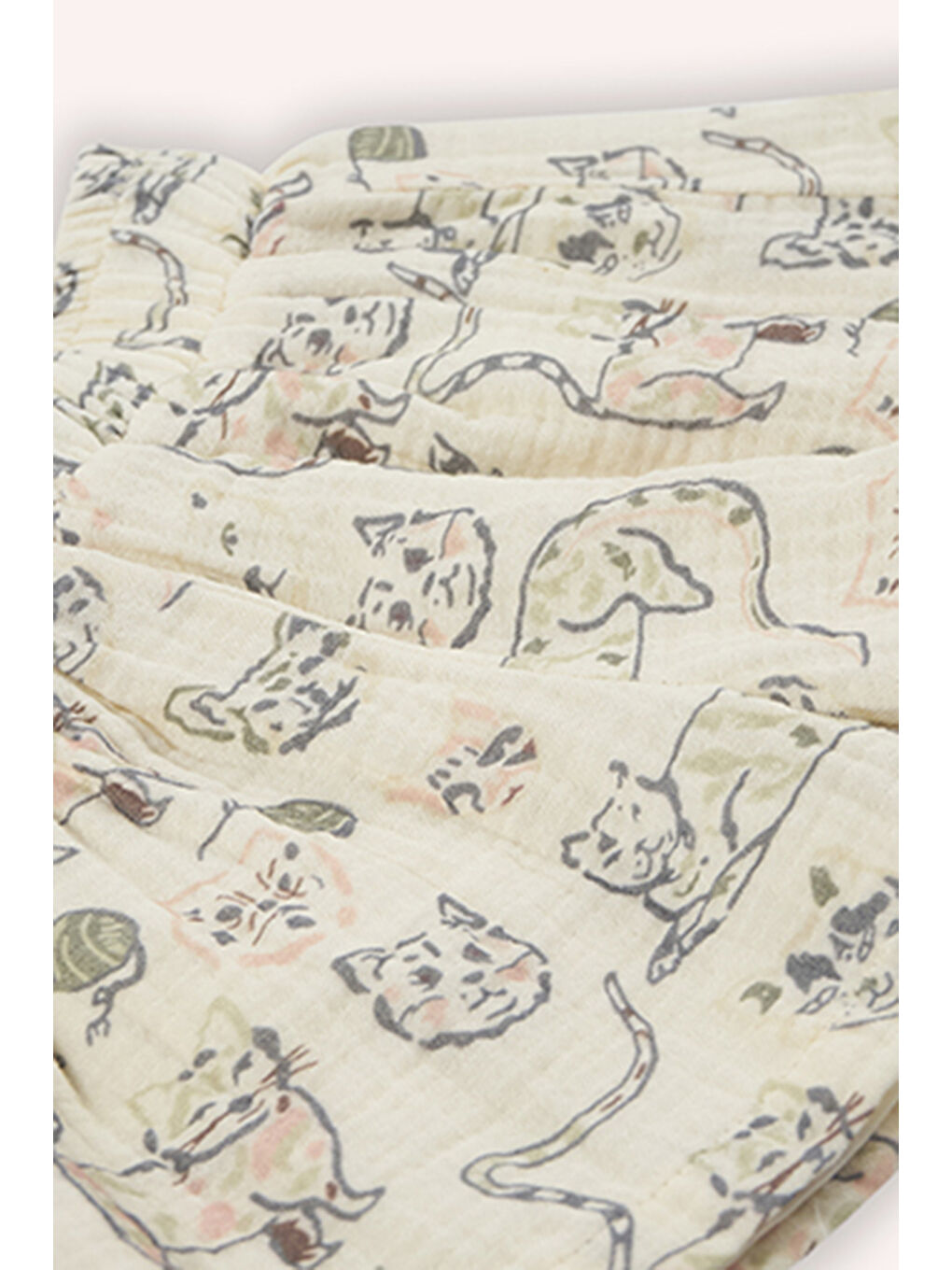 Kız Bebek Kedi Desenli Müslin Ekru Şort-2