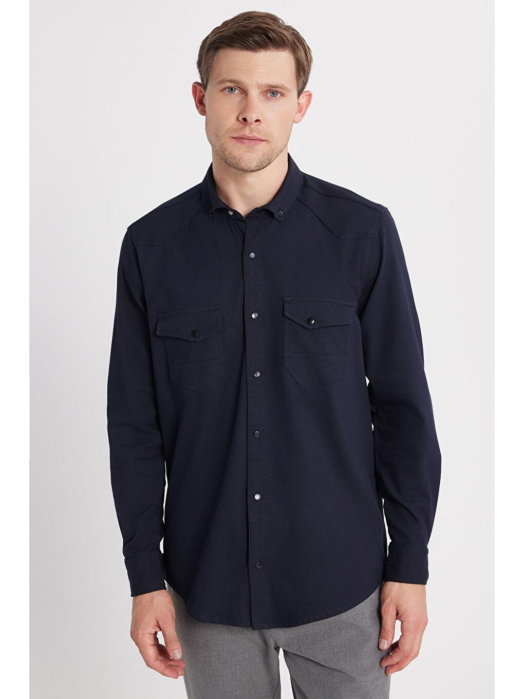 Erkek Regular Fit Rahat Kesim Çift Cepli Spor Yaka Denim Lacivert Gömlek-3