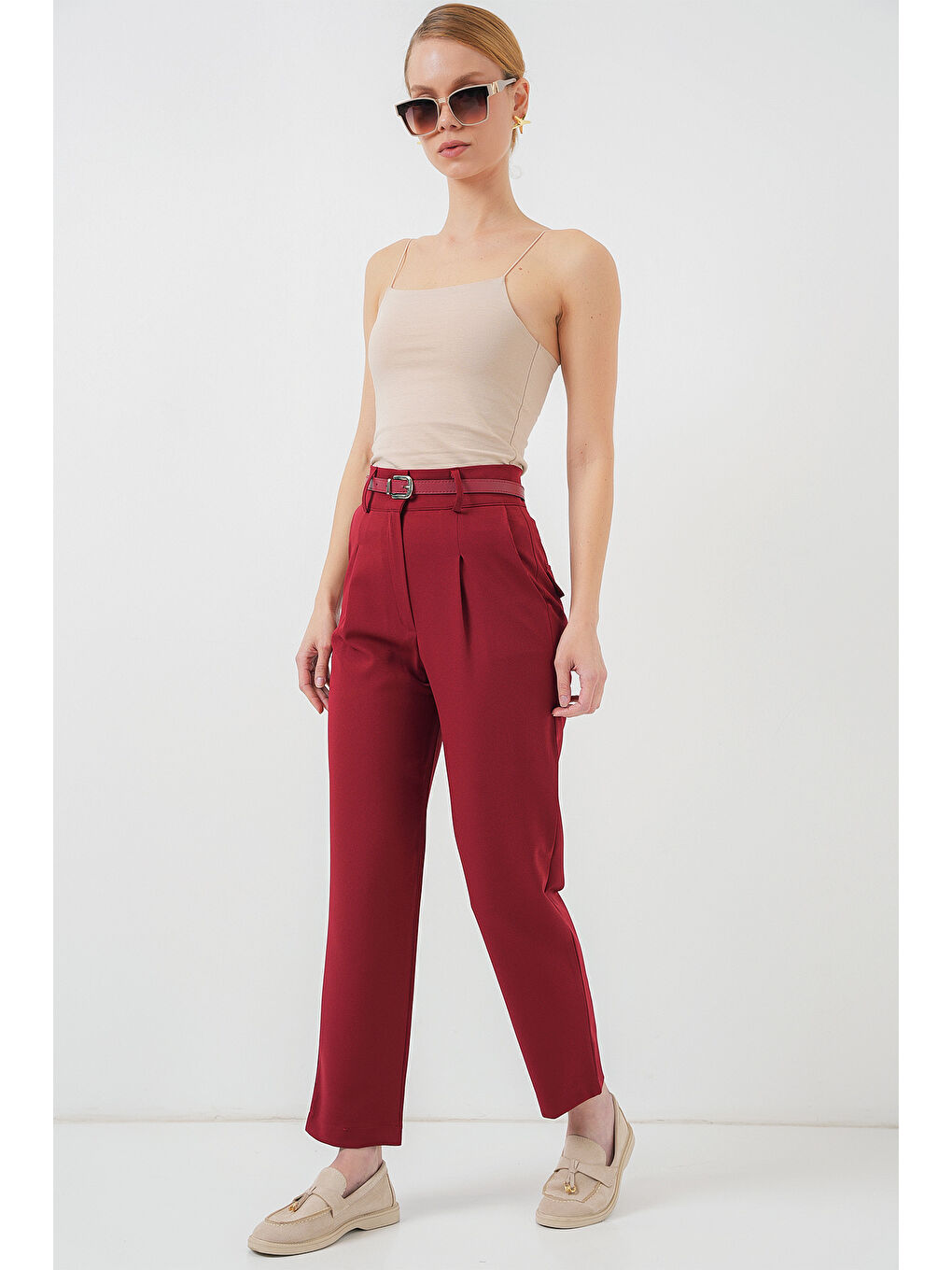 Kadın Pileli Kemerli Kumaş Pantolon 6725 - Kırmızı