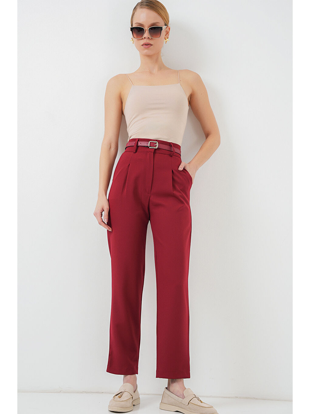 Kadın Pileli Kemerli Kumaş Pantolon 6725 - Kırmızı-2