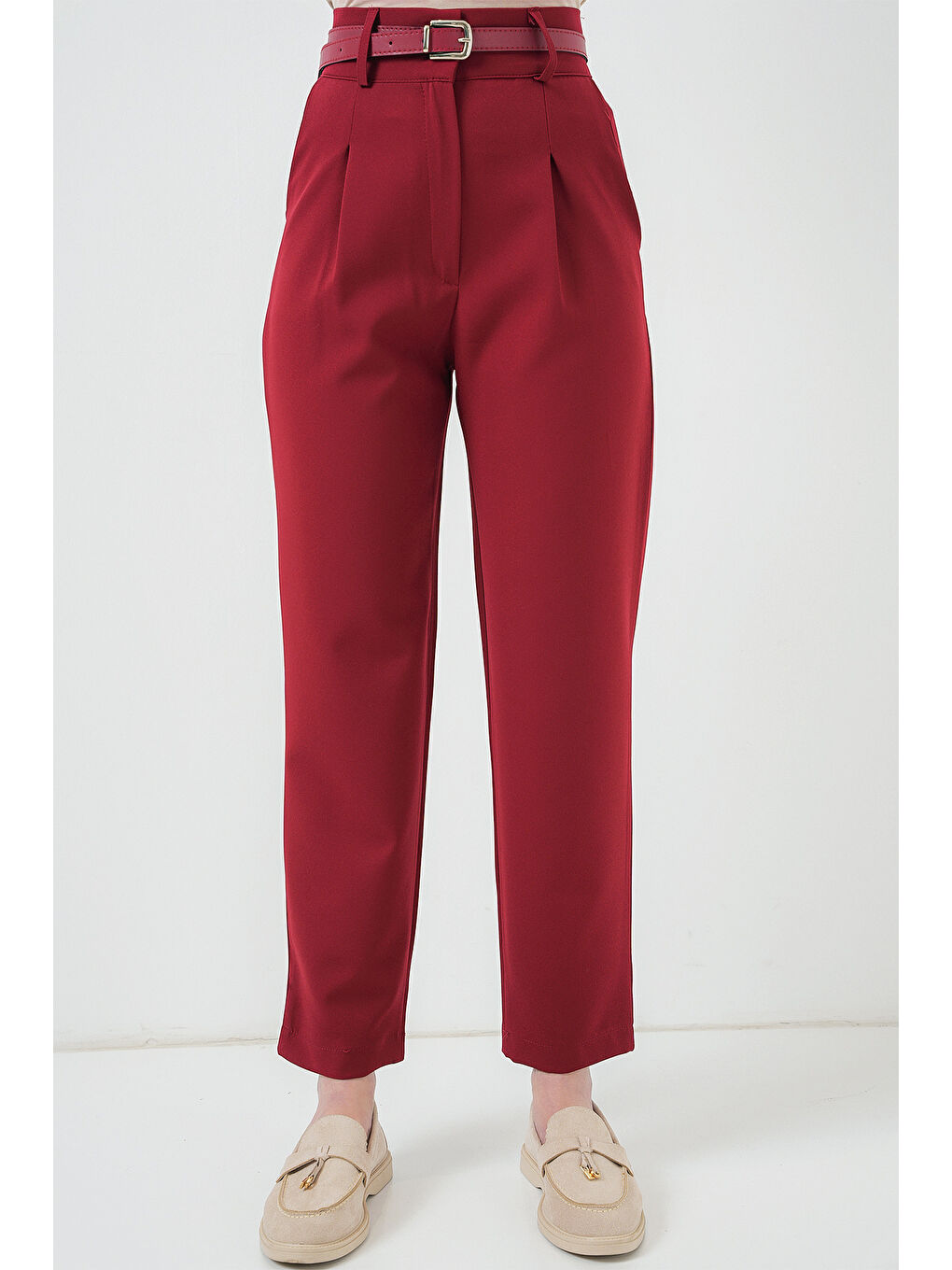 Kadın Pileli Kemerli Kumaş Pantolon 6725 - Kırmızı-3