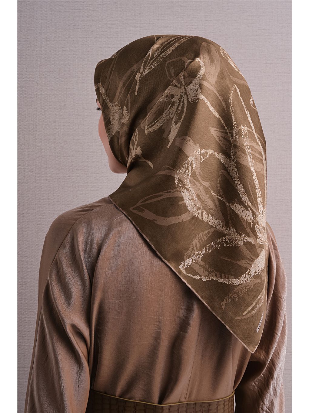 Kahverengi Saf İpek Twill Eşarp 9600d 82-3