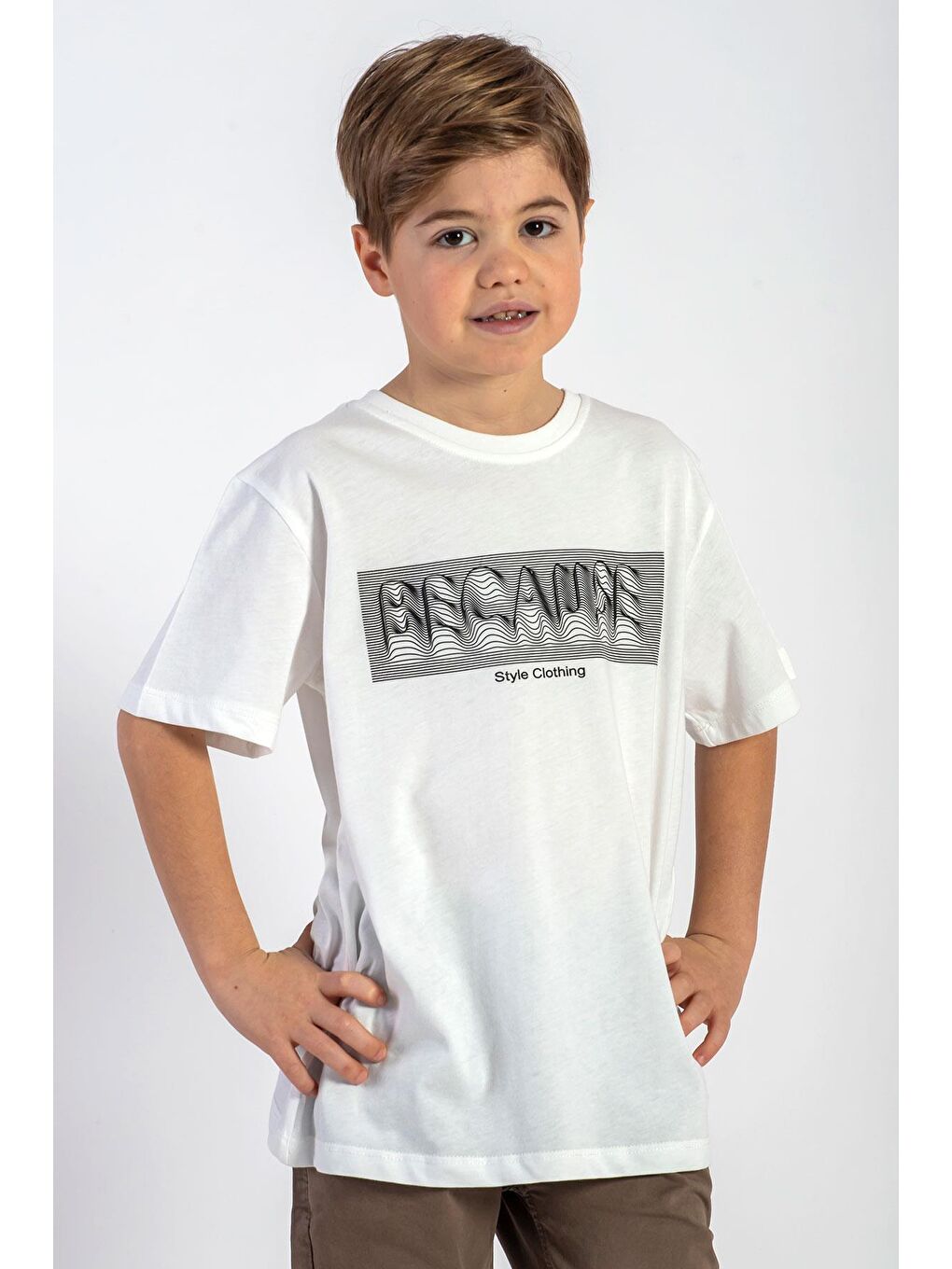 Bisiklet Yaka Kısa Kol Yazı Baskılı Ekru Renk Erkek Çocuk Tshirt