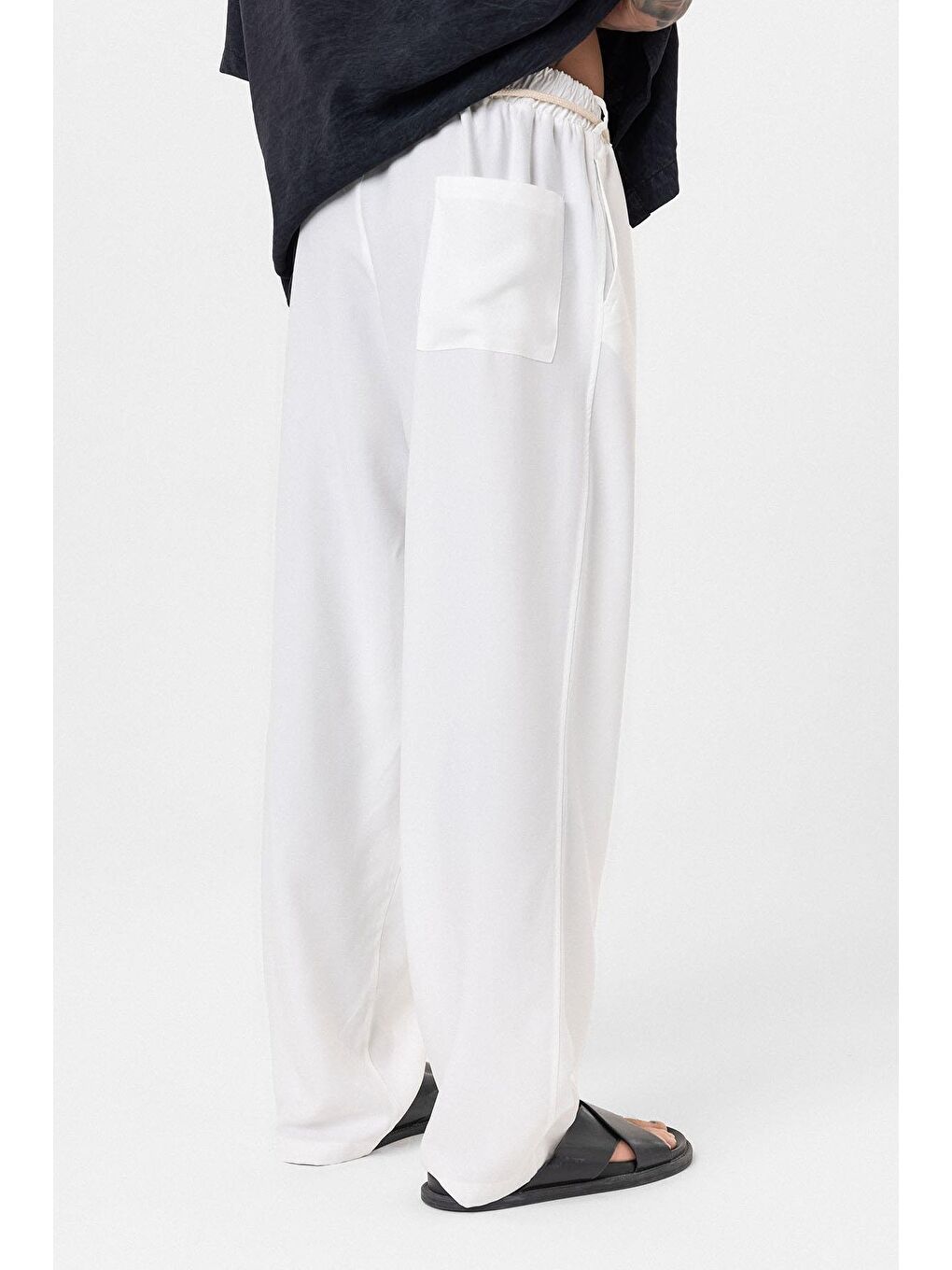 Kemer Detaylı Baggy Kumaş Erkek Pantolon Ekru-4