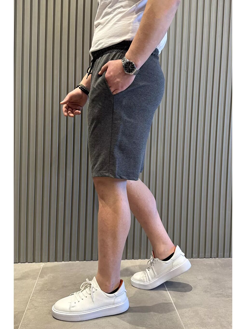 Antrasit Erkek Cepli Bel Bağcıklı Şort-1