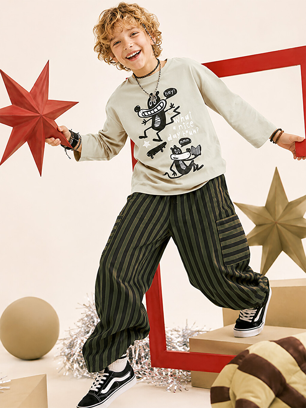 Bej Erkek Çocuk Takım Oversize Tişört - Çizgili Dokuma Gabardin Pantolon (5-10 Yaş)-5