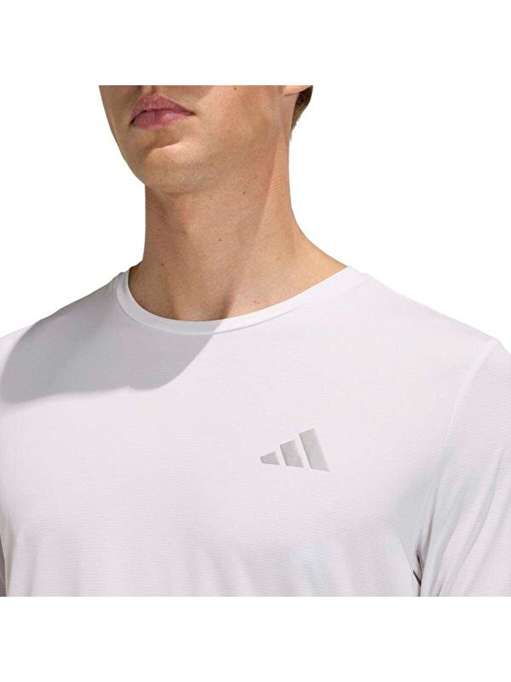 Run Essentials Erkek Beyaz Yuvarlak Yaka Tişört-1