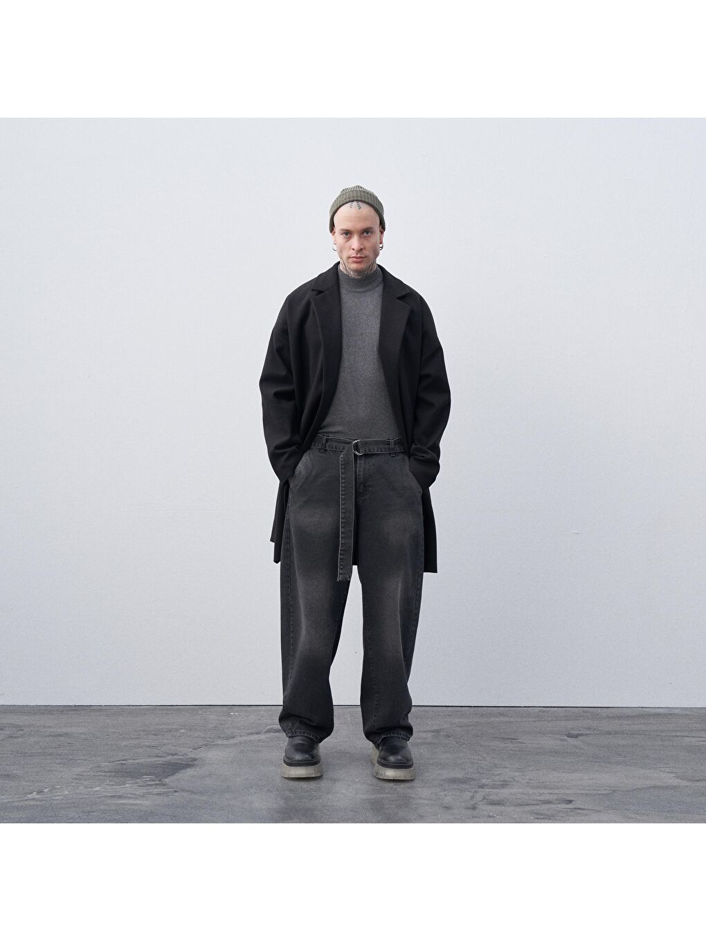 Siyah Kemerli Oversize Kaşe Kaban Siyah-1