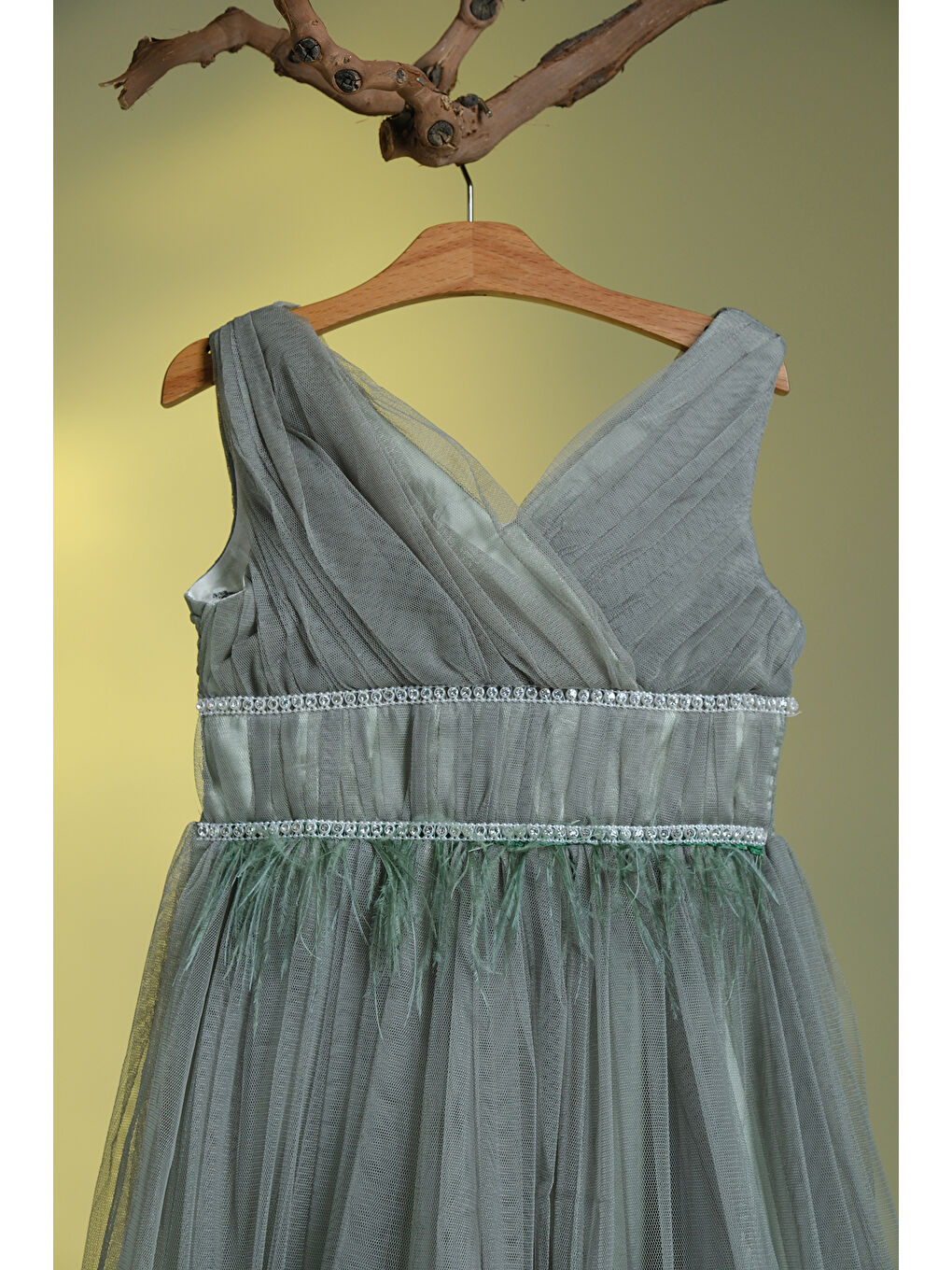 Mavi Beli İkili Taşlı Şeritli V Yakalı Kız Çocuk Abiye ABY.3005-2