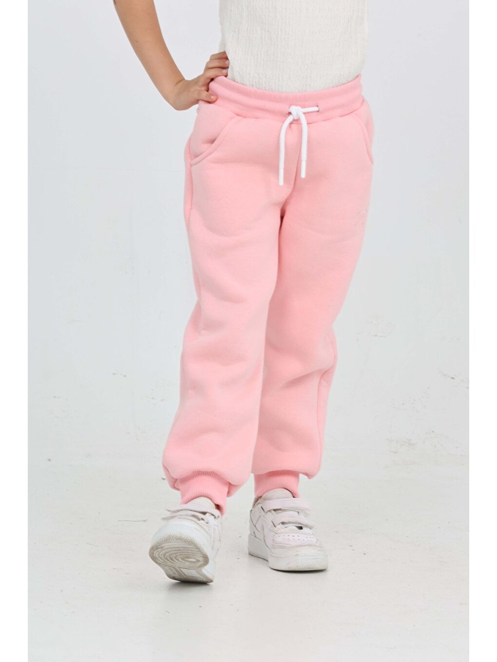 Pembe Kız Çocuk Fiyonk Nakışlı Eşofman Alt-2