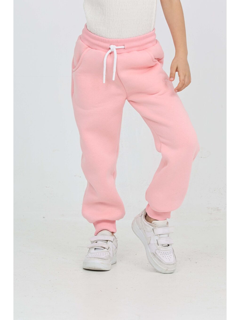 Pembe Kız Çocuk Fiyonk Nakışlı Eşofman Alt-3