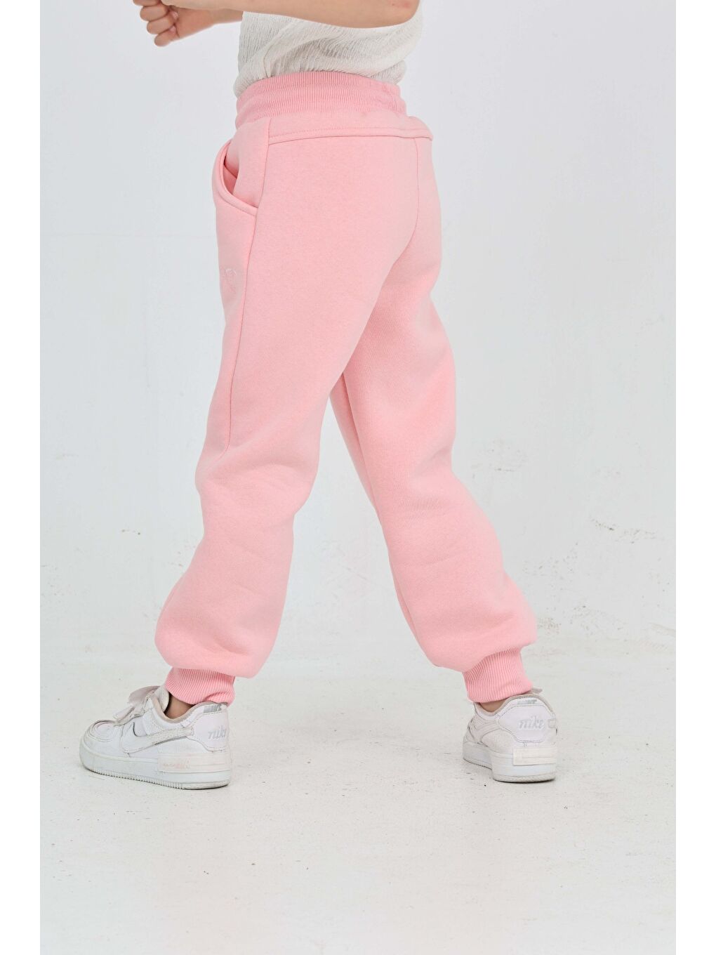 Pembe Kız Çocuk Fiyonk Nakışlı Eşofman Alt-6