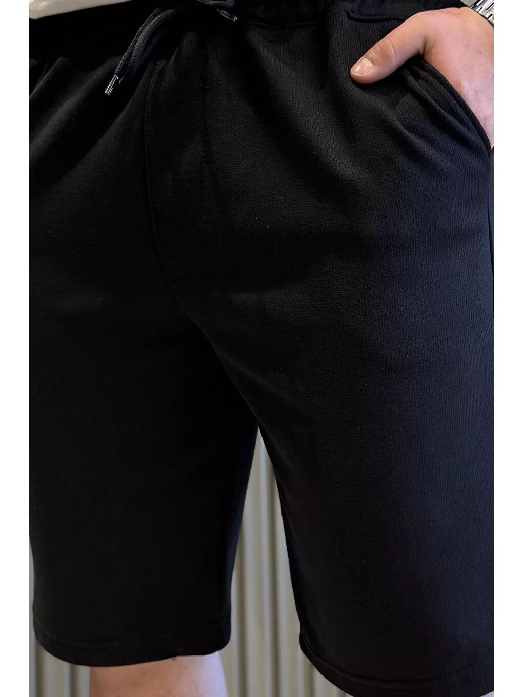 Siyah Bel Bağcıklı Erkek Şort-3