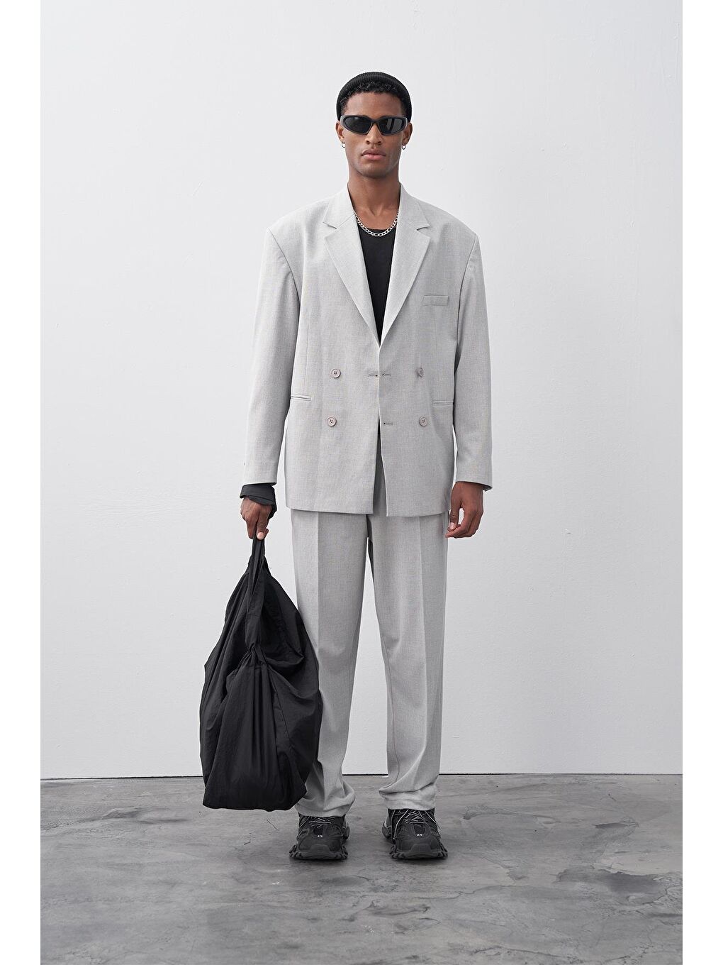 Rahat Kalıp Kruvaze Takım Elbise Gri