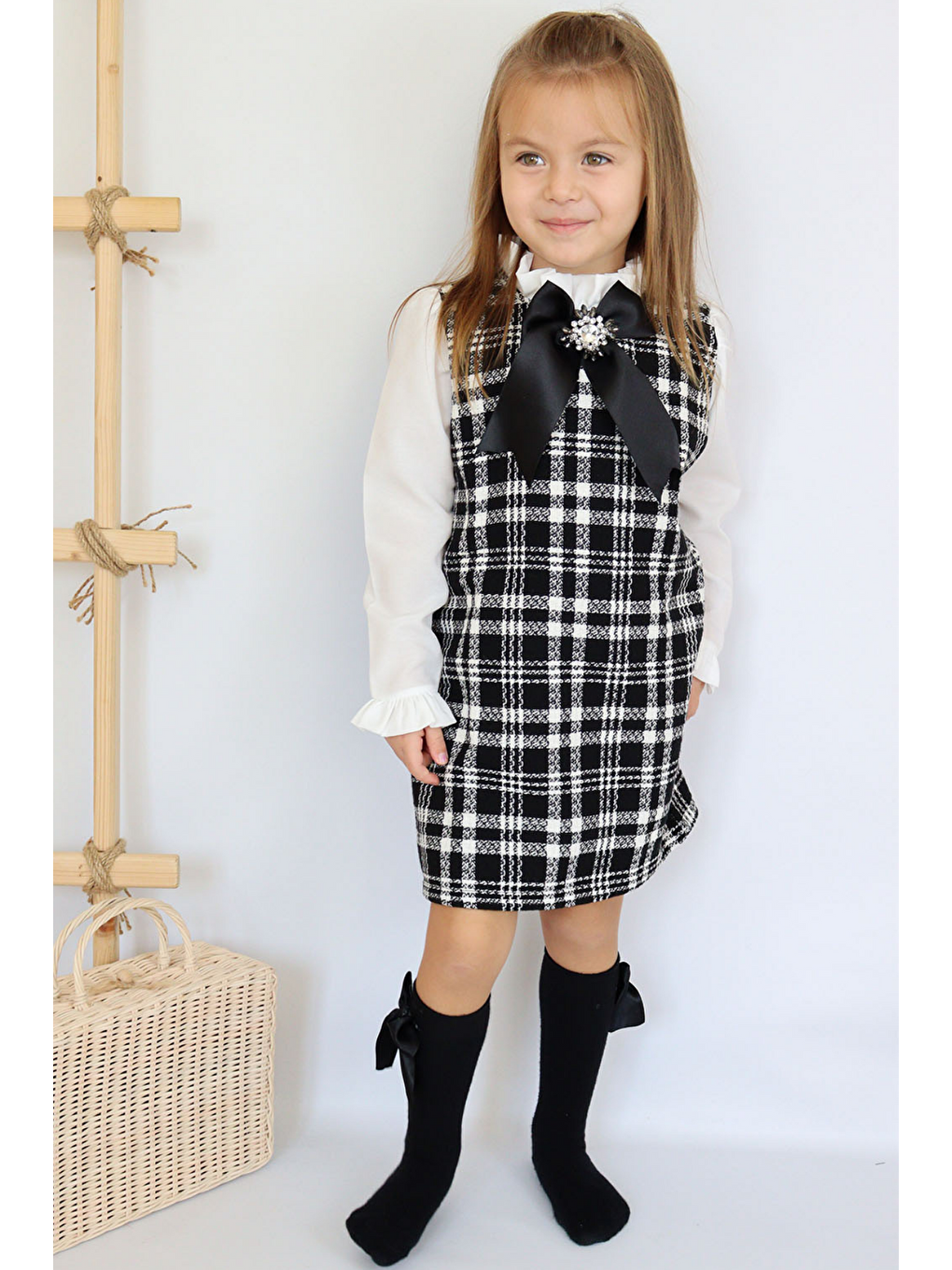 Kız Çocuk Siyah Vanessa Broş Detaylı Tüvit Uzun Kollu Yılbaşı Elbisesi-2