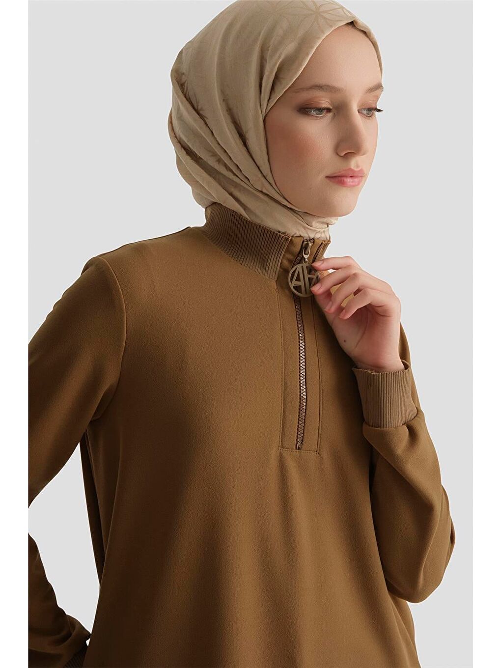 Kahverengi Fermuar Detaylı Basic Tunik Tarçin-1