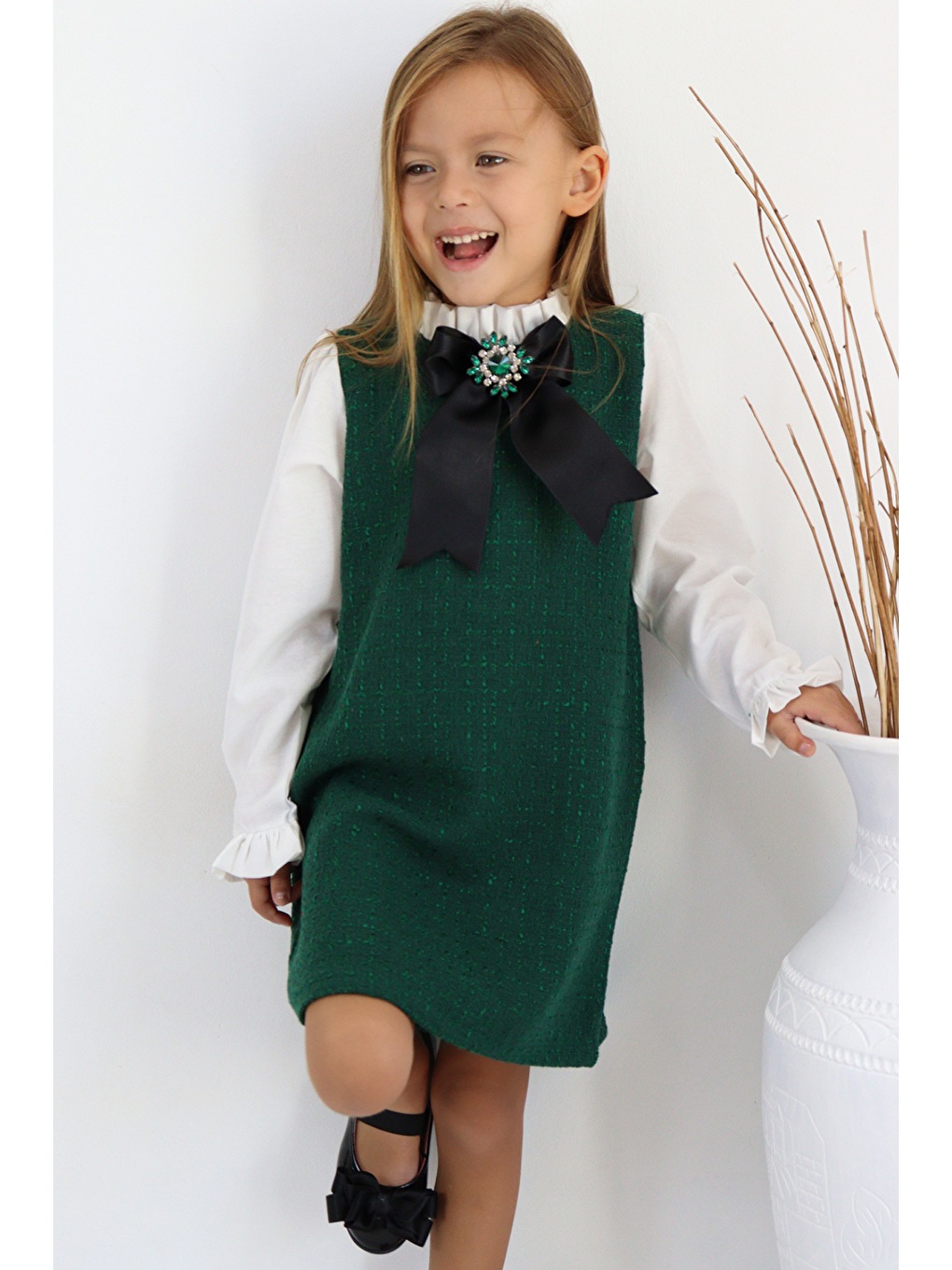 Kız Çocuk Zümrüt Yeşil Vanessa Broş Detaylı Tüvit Uzun Kollu Yılbaşı Elbisesi-5