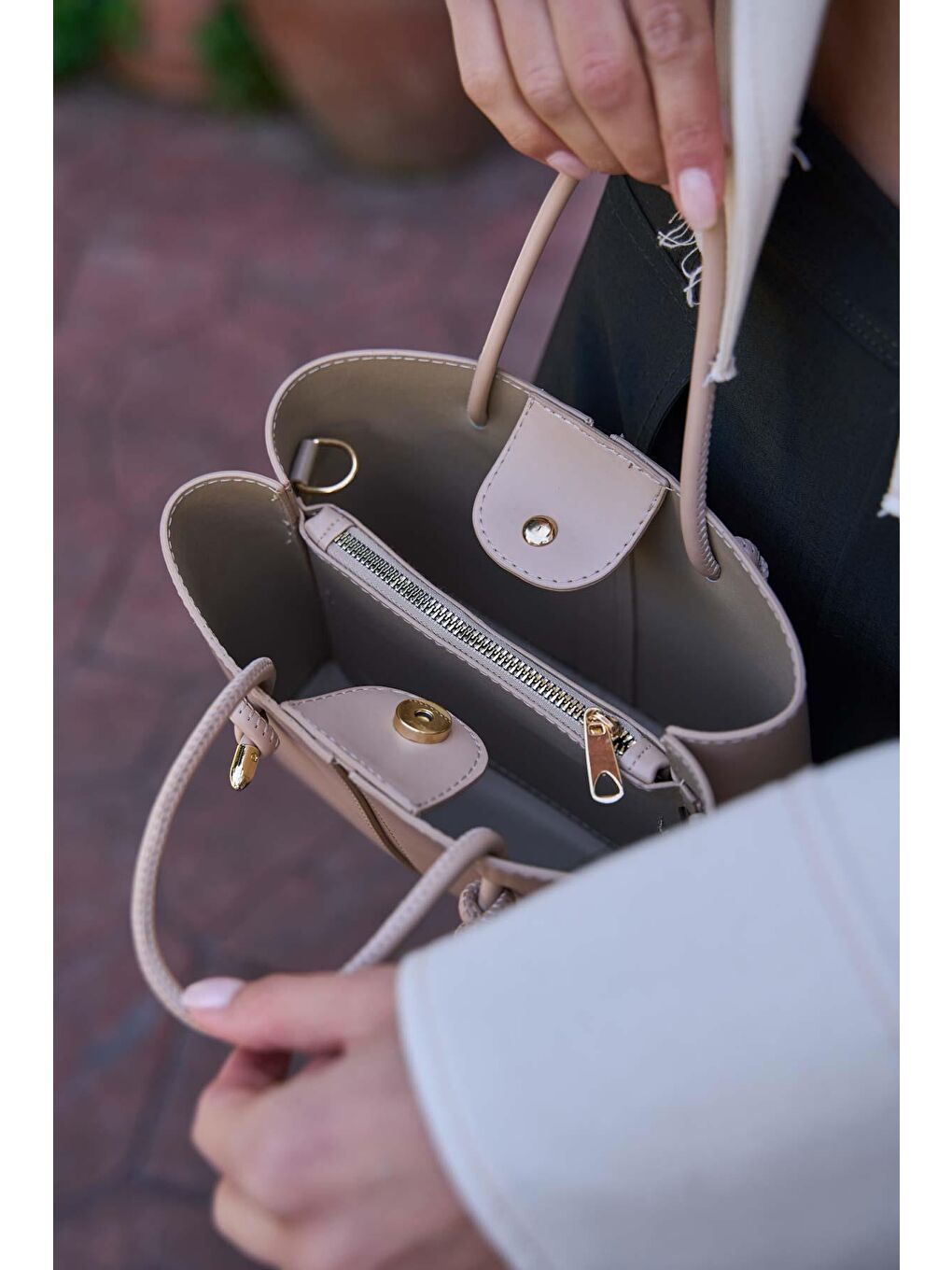 Bej Bağcık Detaylı El Ve Omuz Çantası Vizon-2