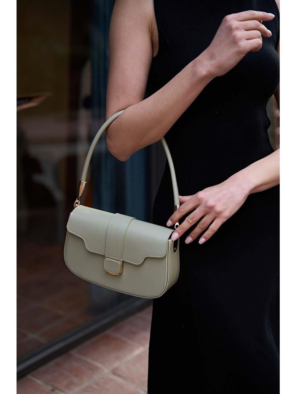 Yeşil Gold Aksesuarlı Kısa Saplı Omuz Çantası Mint-3