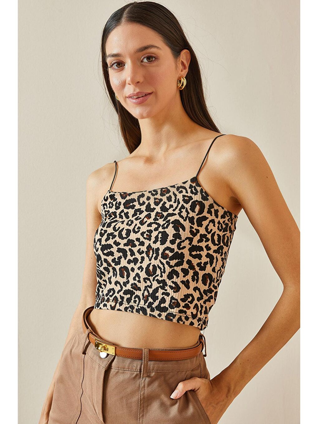 XHAN Kahverengi Leopar Desenli Askılı Kaşkorse Crop