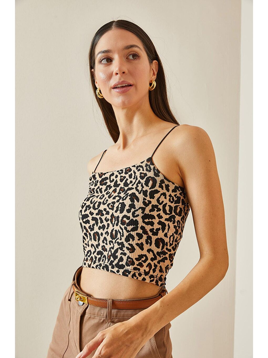 XHAN Kahverengi Leopar Desenli Askılı Kaşkorse Crop - 1