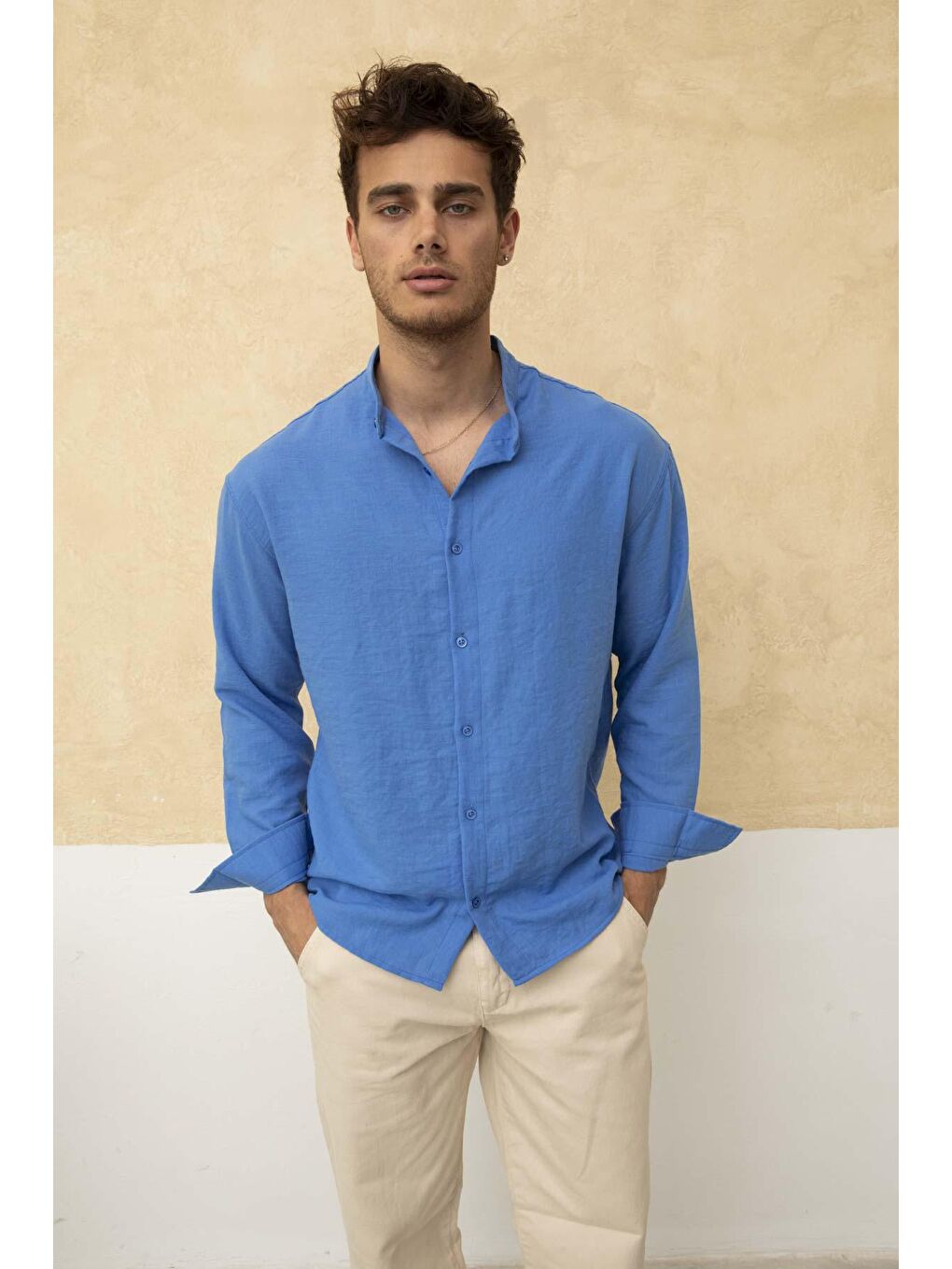 Mavi Slim Fit Dar Kalıp Uzun Kol Hakim Yaka Pamuklu Keten Efekt Gömlek