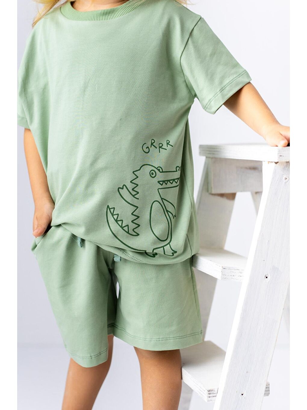 Yeşil Erkek Bebek Timsah Baskılı T-Shirt Ve Şort Takım-1