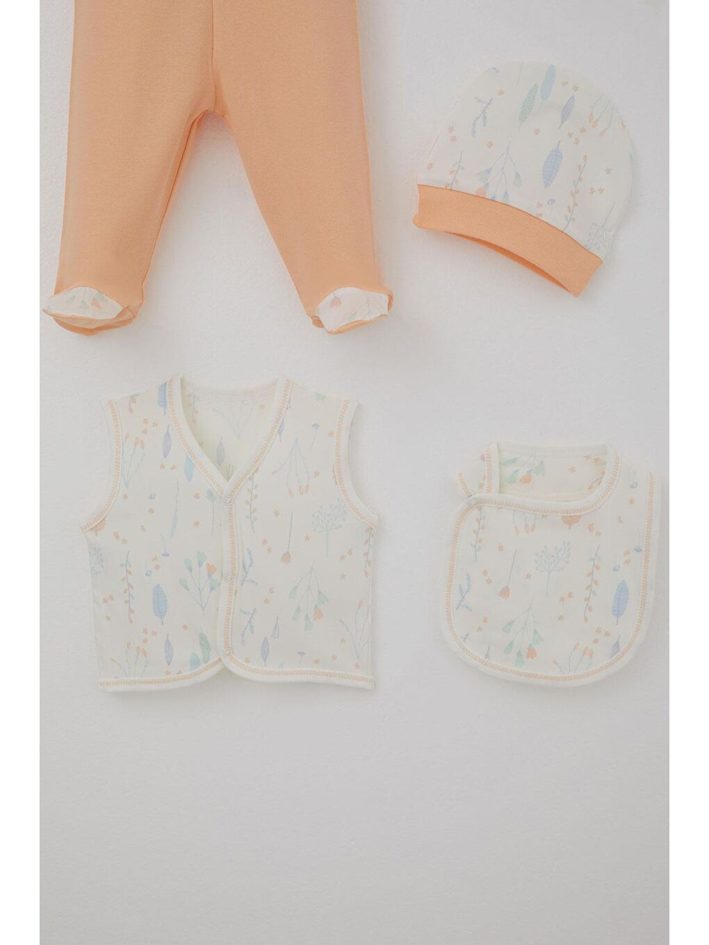 Kız Bebek Hastane Çıkışı 8 Li Bahar Temalı Çiçek Desenli Ekru (0-3 Ay)-4