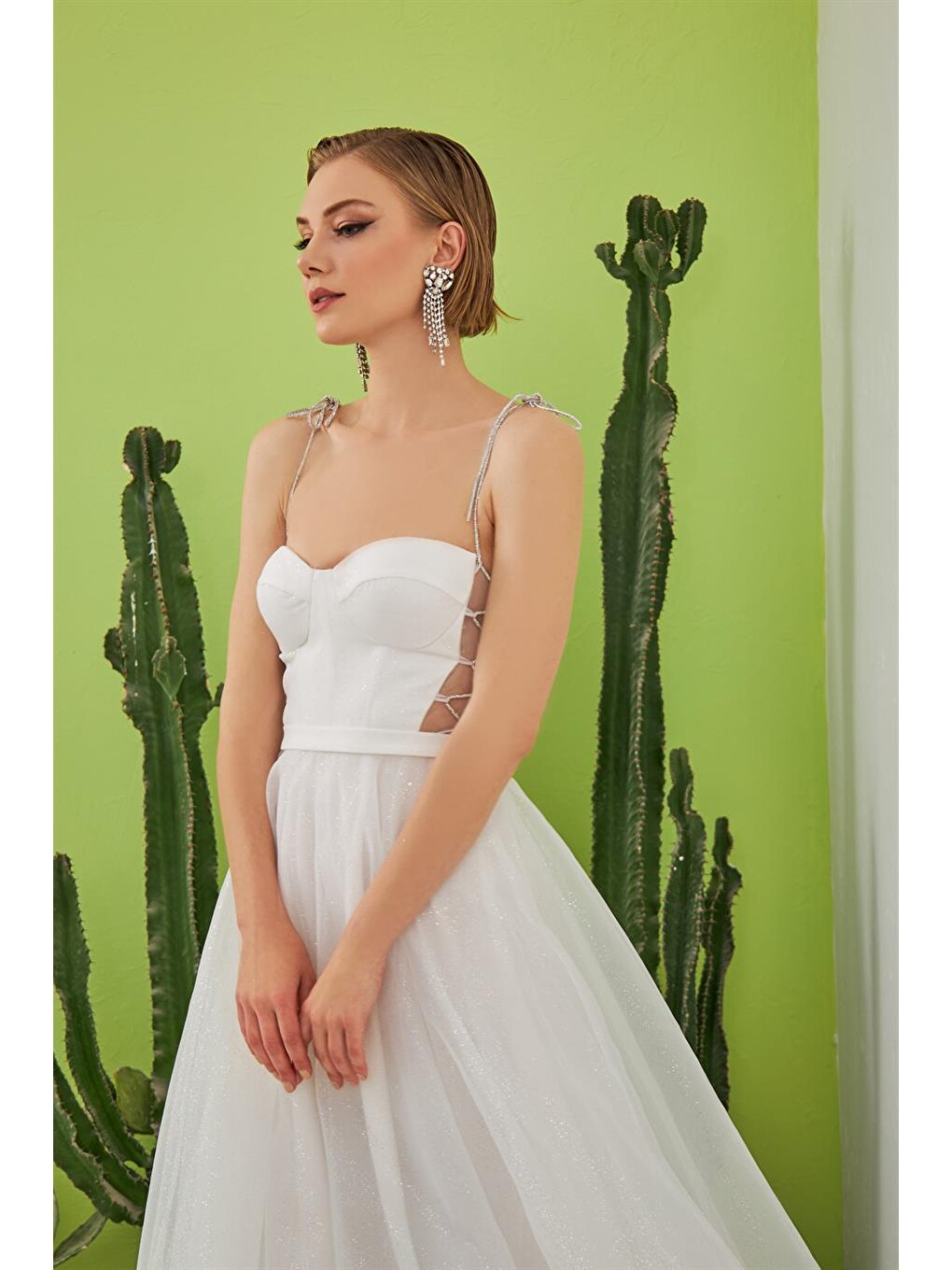 Ekru Tül Askılı Prenses Midi Söz Ve Nikah Elbisesi-1