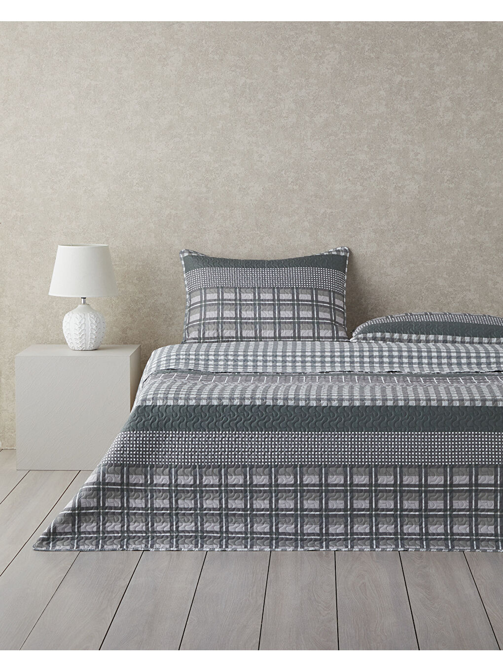 English Home Line Grid Çok Amaçlı King Size Yatak Örtüsü Takımı 240x220 cm Gri