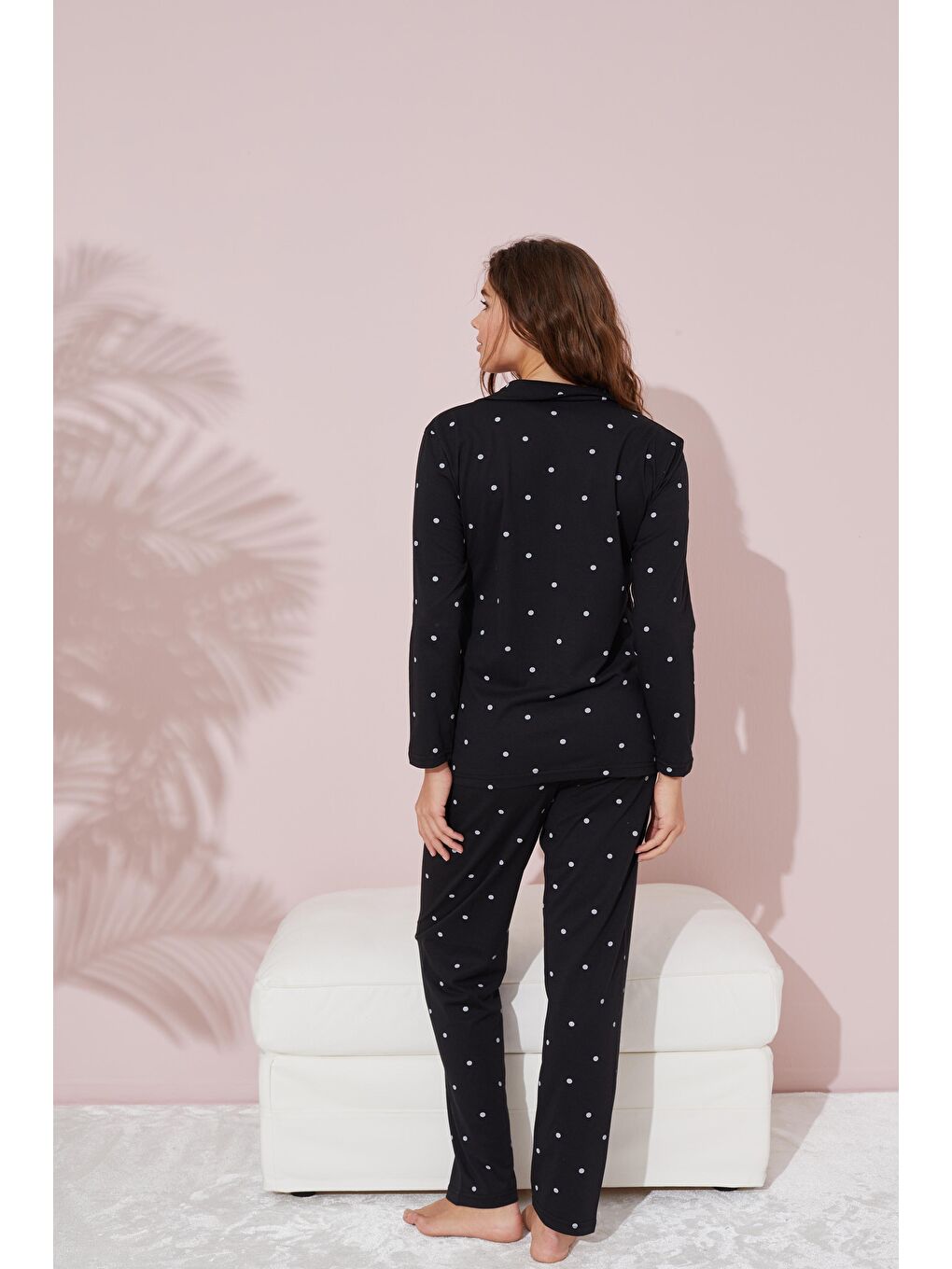 Siyah Beyaz Puan Desenli Pamuklu Düğmeli Pijama Takımı-1