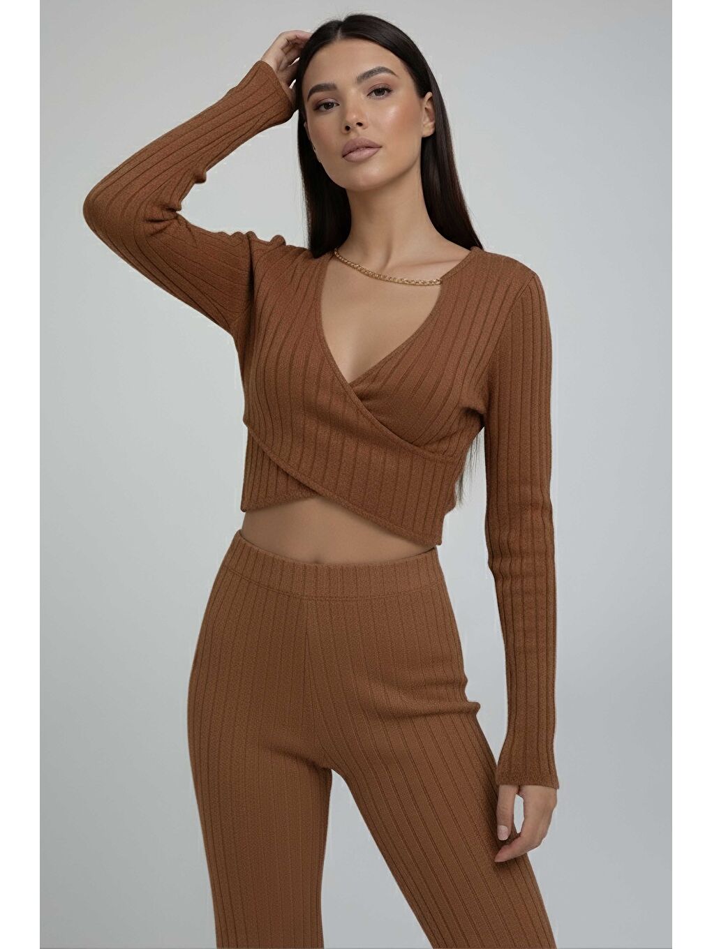 Kahverengi Zincirli Crop Pantolon Kaşkorse Takım Taba - 27995-TABA-1