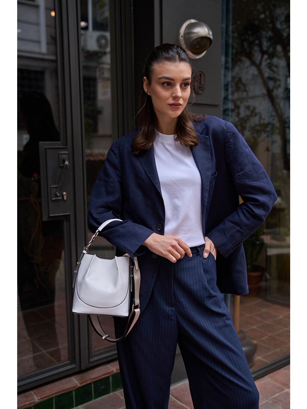 Lauro Üst Dikişli Cüzdanlı Bucket Kadın Çanta - Beyaz-2