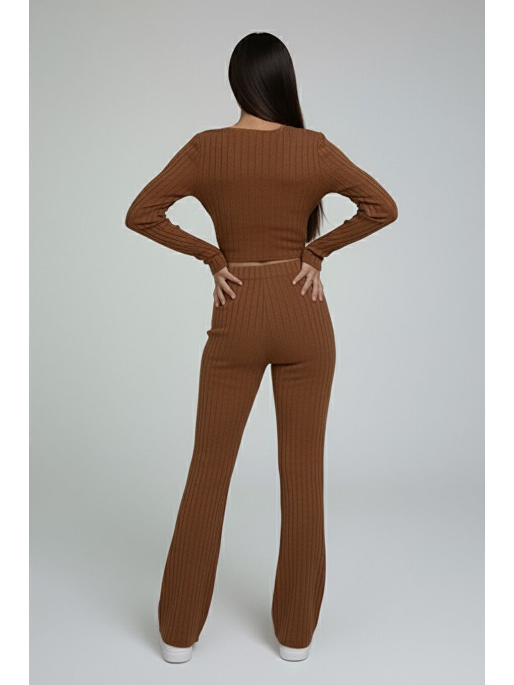 Kahverengi Zincirli Crop Pantolon Kaşkorse Takım Taba - 27995-TABA-2