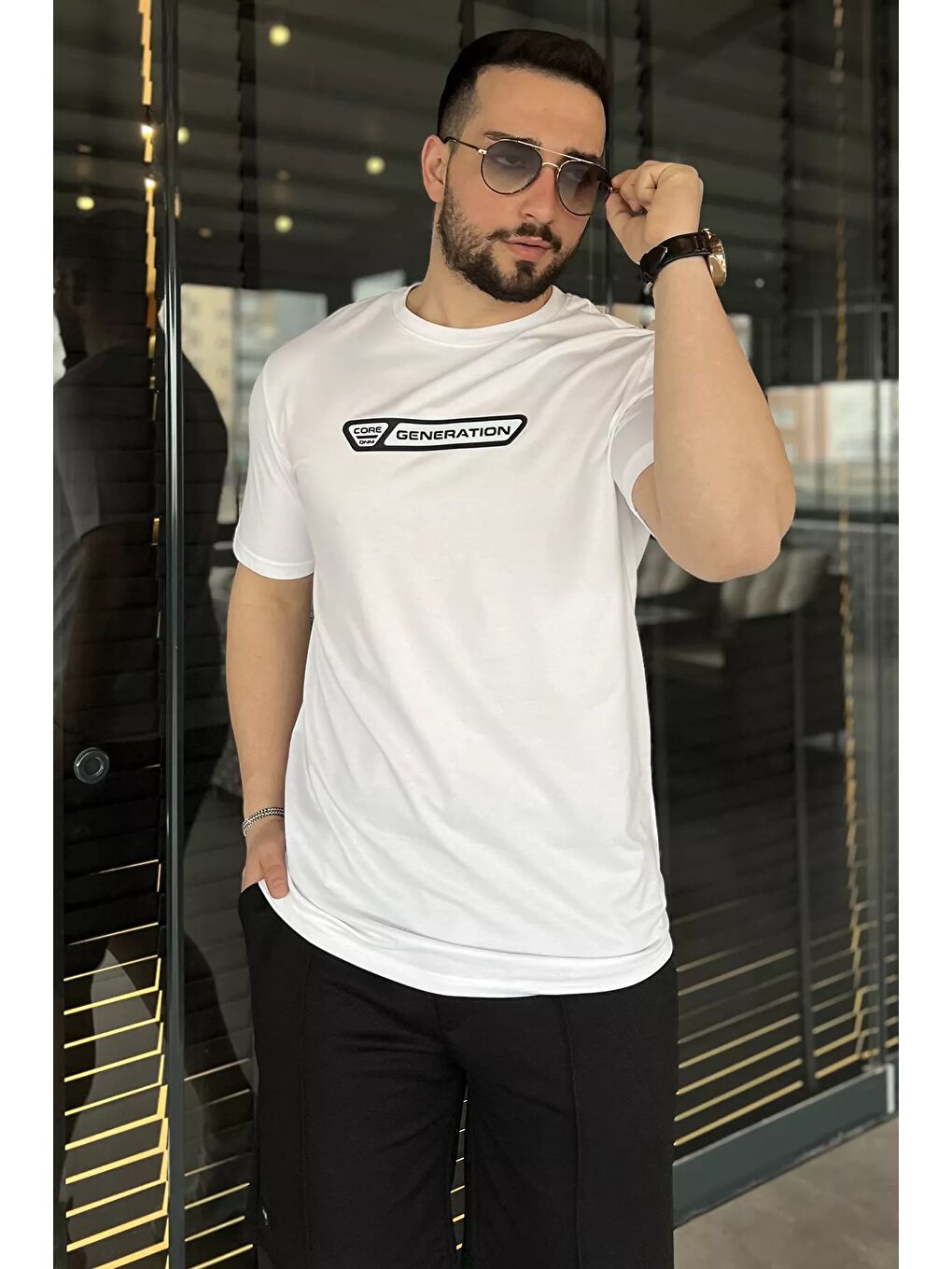 Beyaz Erkek Ön Baskılı Bisiklet Yaka Tişört-1