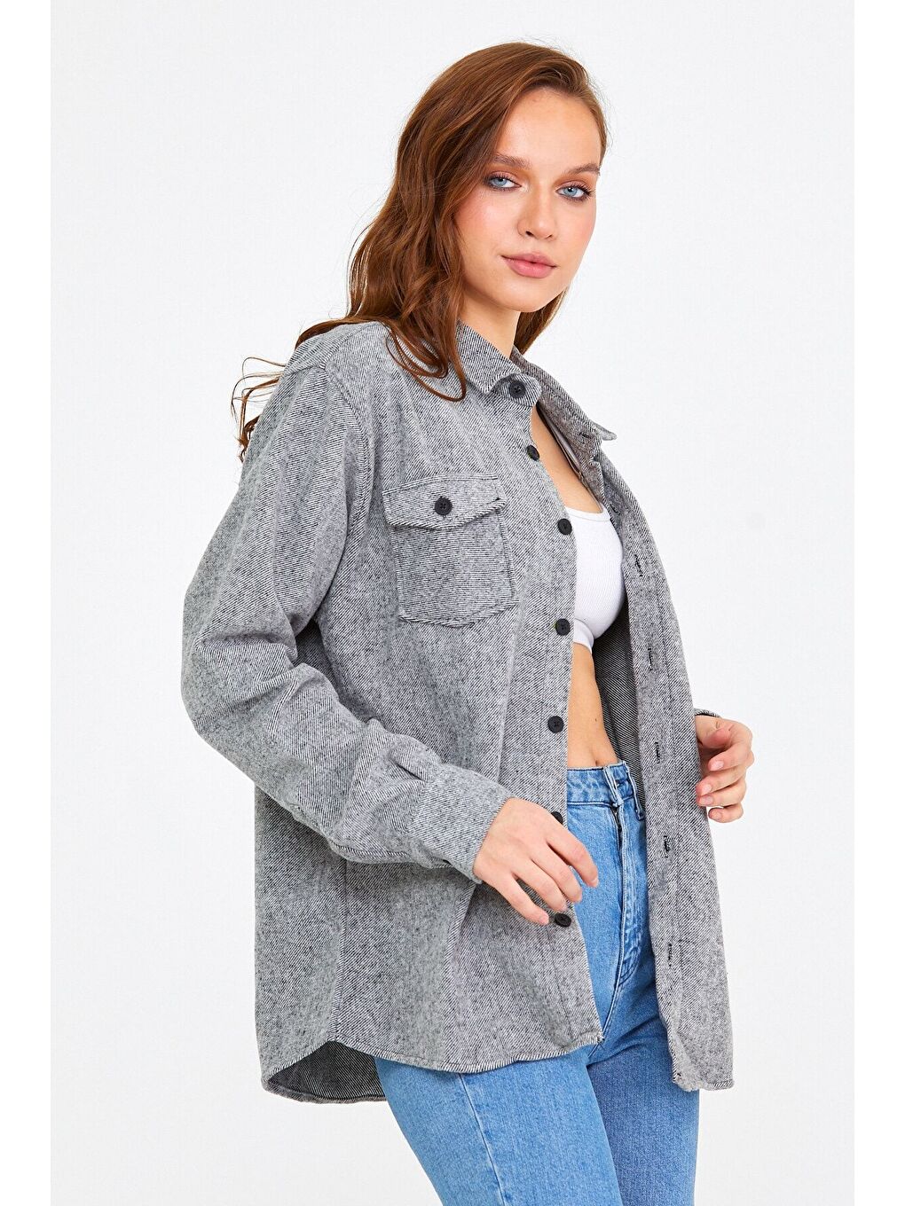 Gri Kadın Slim Fit Düğmeli Yaka Çift Cepli Oduncu Düz Gömlek-2